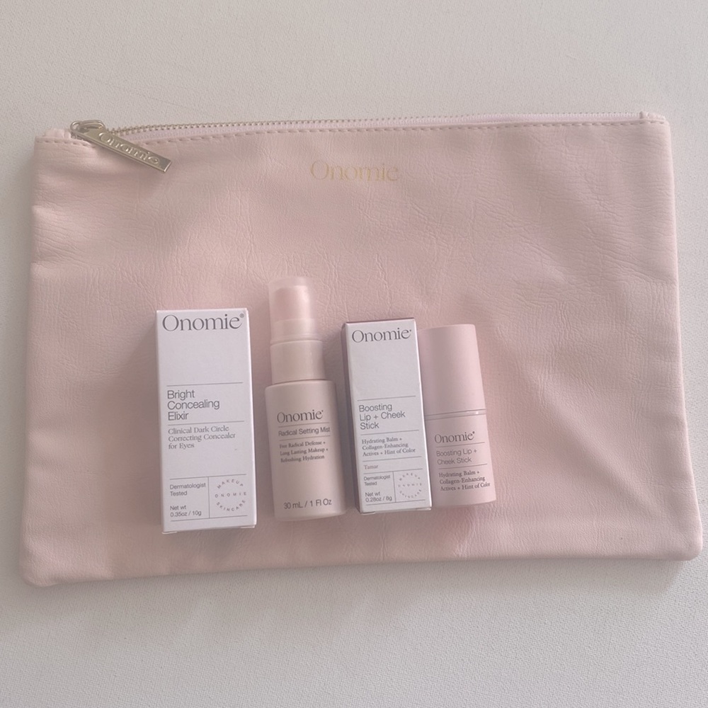 ONOMIE - Award winning Korean skincare Set of 4 Skin care BUNDLE! All New in box